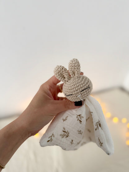 Mini doudou lapinou oli