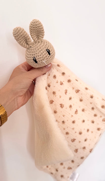 Doudou lapinou pralin