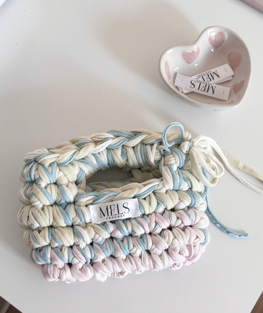 Mini sac au crochet cotton candy