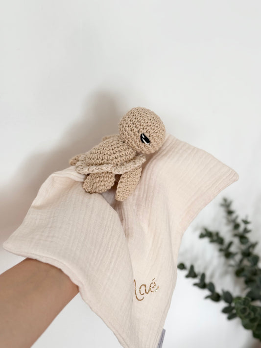 Doudou ma tortue jolie en gaze de coton